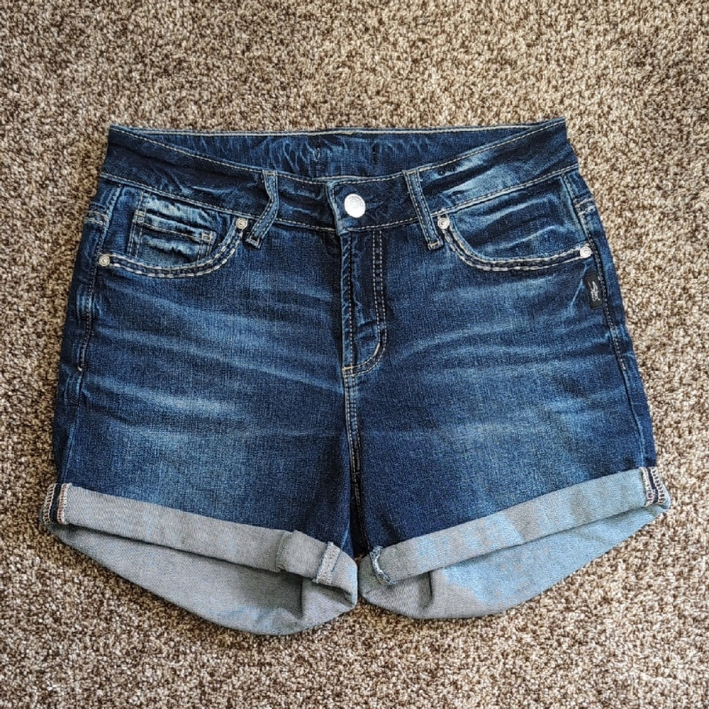 Silver Jeans Elyse Dark Blue Jean Shorts Size 26